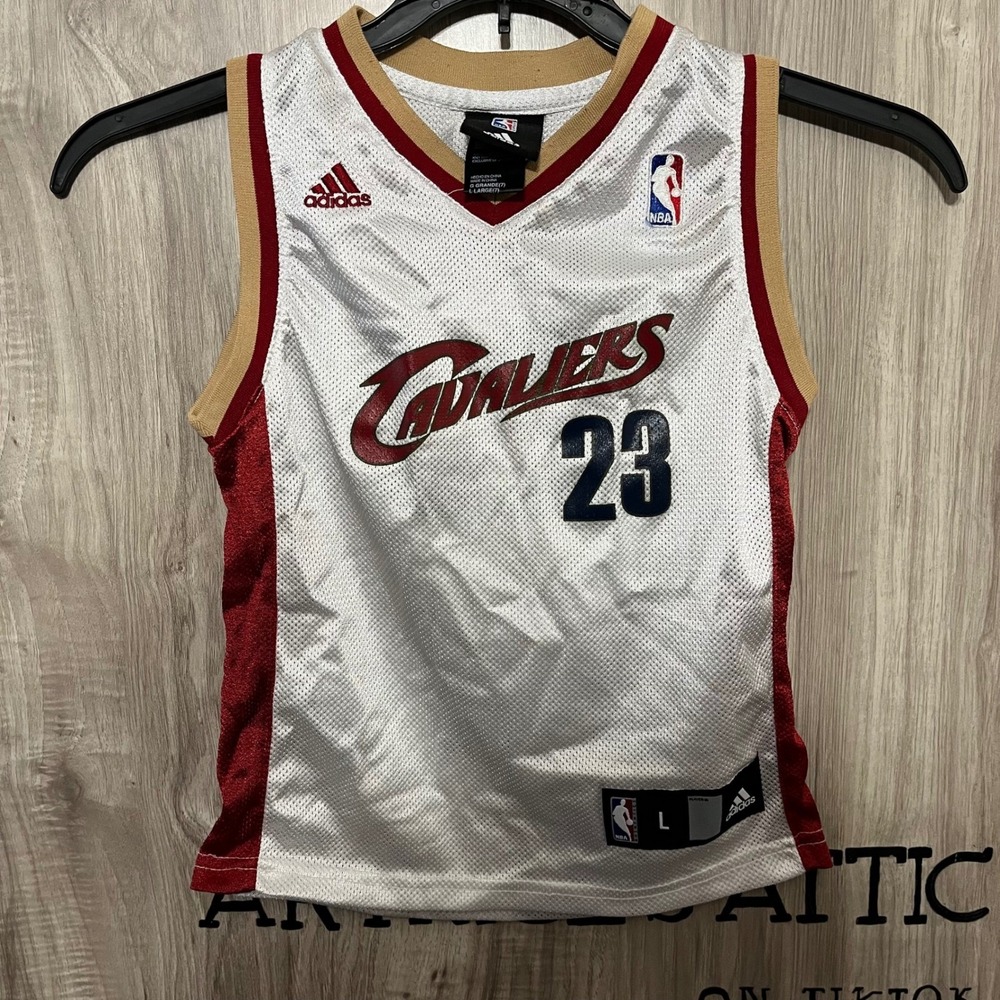 LeBron James Cleveland Cavaliers #23 Jersey Youth Large Adidas White NBA